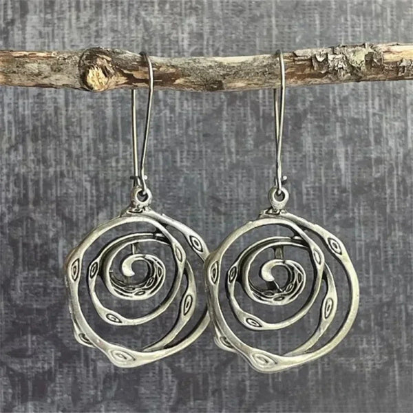 Retro Silver Earrings in Labyrinth Design